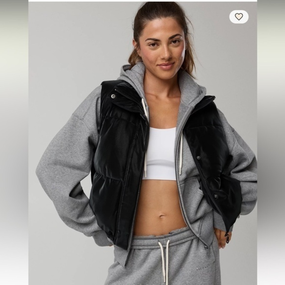 NWT OFFLINE By Aerie Classic Length Puffer Vest